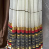 সাদা ও লাল পাড় প্রিমিয়াম সুতি শাড়ি
